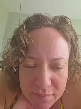 julimonroe online show from July 6, 4:42 pm