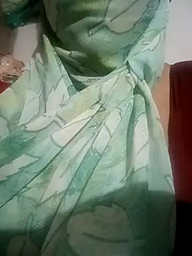 Snapshot of Lattika-Bhabhi chatting on October 6, 10:47 pm Lattika-Bhabhi online show from October 6, 10:47 pm