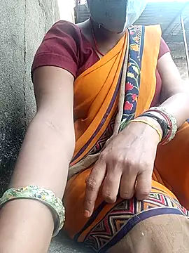 Snapshot of Lattika-Bhabhi chatting on September 14, 10:13 am Lattika-Bhabhi online show from September 14, 10:13 am