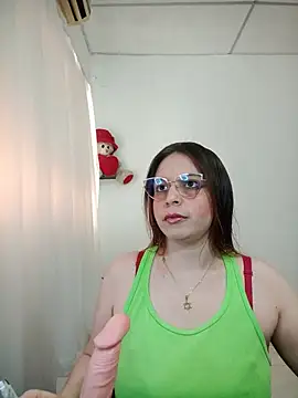 lorenitabella online show from June 13, 8:28 pm