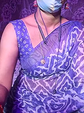 XBHUUME online show from October 4, 4:55 pm