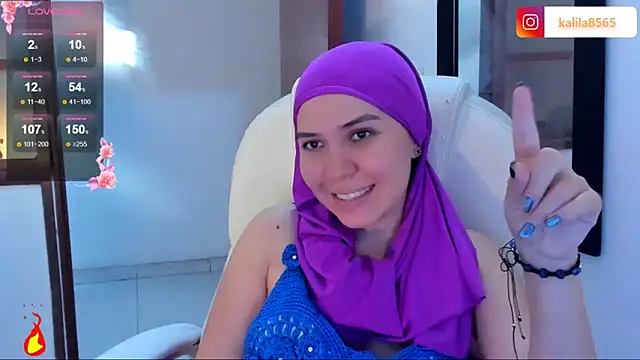 MatchedEyebrow online show from October 15, 8:55 pm