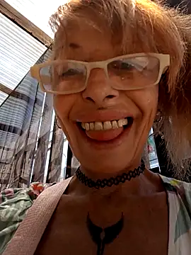 FrozenWaffle online show from November 25, 3:36 pm