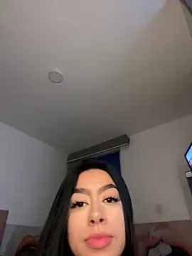 sofiaa snoww online show from October 23, 11:11 pm