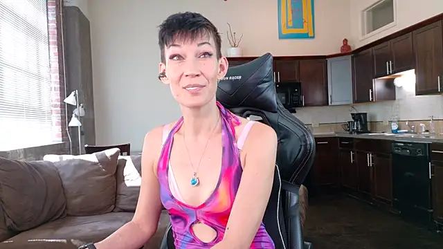 EveEnigma online show from September 12, 6:37 pm