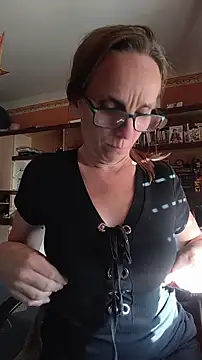 Dettybitch40 online show from June 12, 4:37 pm