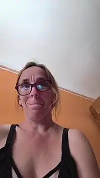 Dettybitch40 online show from July 25, 1:51 pm