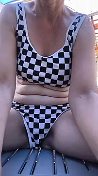 Dettybitch40 online show from June 29, 12:27 pm