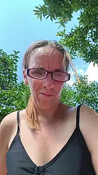 Dettybitch40 online show from July 3, 1:39 pm