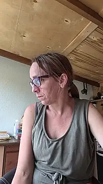 Dettybitch40 online show from July 6, 12:54 pm
