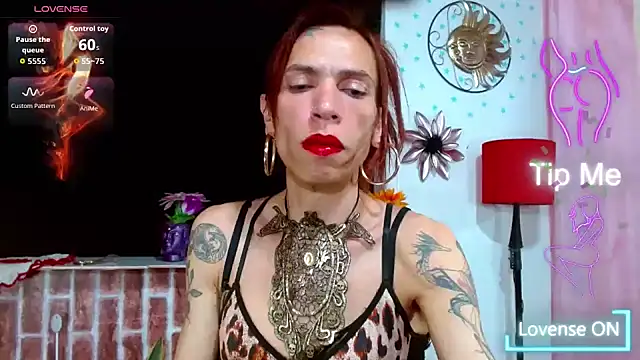 VanessaWolf online show from August 3, 6:24 pm