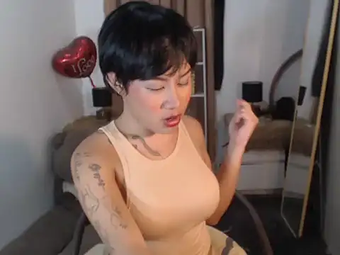 FrancineGarcia online show from June 30, 1:10 pm