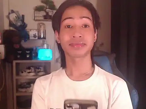 Manilagirl xx online show from May 2, 1:47 pm