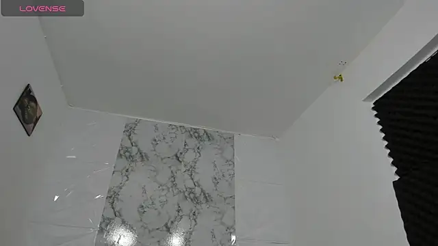 emilyconer online show from November 3, 12:14 am