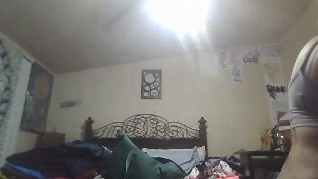 bootiebby online show from May 2, 1:53 am
