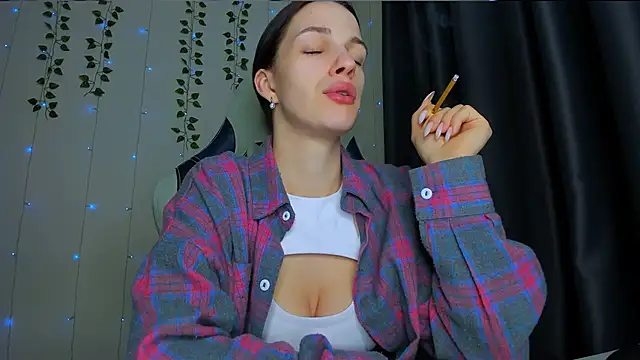 KarlaSim online show from March 16, 10:57 pm