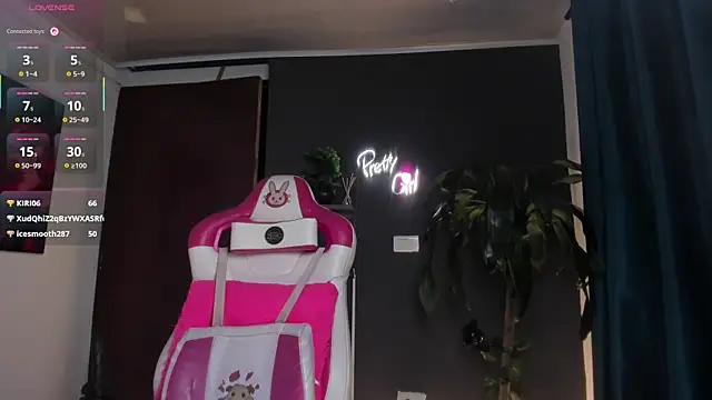 Emilyjhonson 01 online show from July 17, 4:11 pm