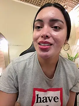 TS-SimplyTheBest online show from February 7, 9:35 am