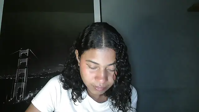 dark enchantress  online show from August 4, 1:44 am