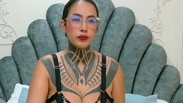 NicoleBlum online show from July 28, 1:32 pm