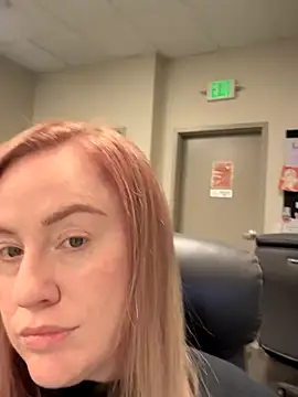 cinnatitties online show from October 21, 4:22 pm