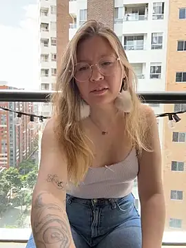Darling XXX online show from July 8, 5:26 pm