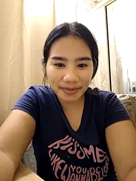 Snapshot of Kissy07 chatting on October 4, 3:34 am Kissy07 online show from October 4, 3:34 am