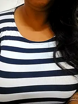 rekhabb123 online show from January 8, 4:16 am