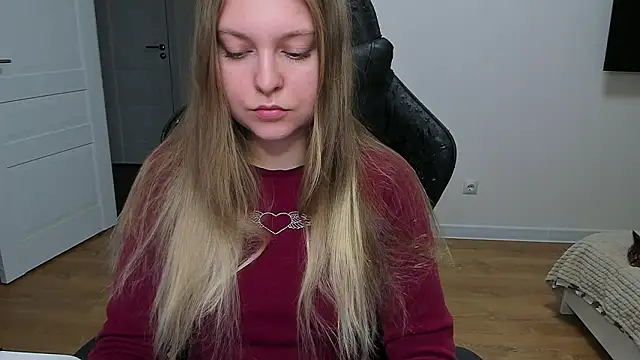 stacy miracle online show from March 14, 8:32 pm