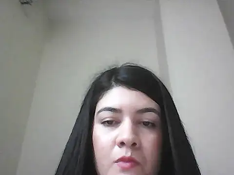 lauratobon online show from November 14, 2:17 pm
