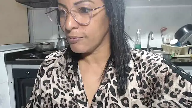 kateleyagrey online show from April 30, 7:19 pm
