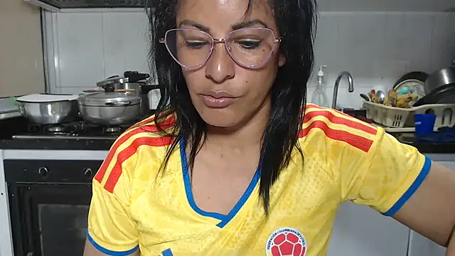 kateleyagrey online show from June 27, 8:04 pm