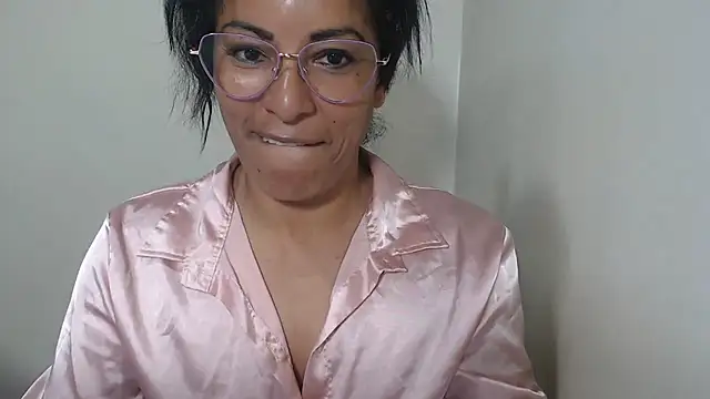 kateleyagrey online show from July 9, 6:54 pm