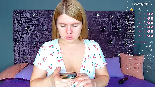 NoraBigAss online show from November 15, 1:39 am