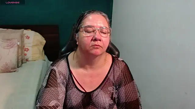 scaelettdubois online show from June 21, 9:13 am