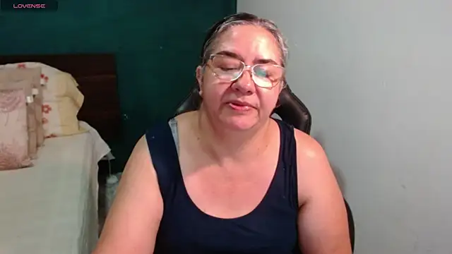 scaelettdubois online show from June 19, 3:22 am