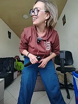 sexymarilyncolombia online show from June 24, 1:10 pm