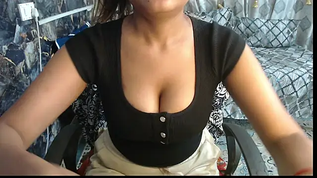 Snapshot of sexyrihana1 chatting on October 15, 10:18 am sexyrihana1 online show from October 15, 10:18 am