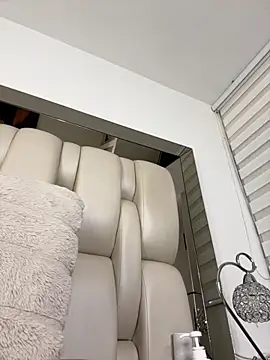 ALISSON FOXXX1 online show from November 8, 11:10 pm