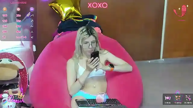 Skinygirl online show from July 24, 1:47 am