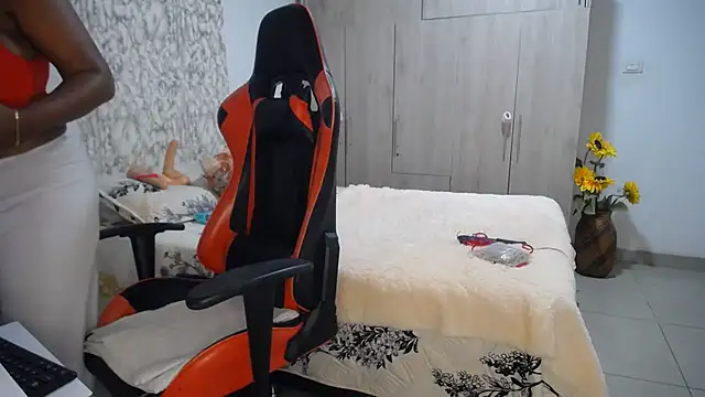 agatfox online show from July 17, 1:32 am