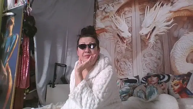 NightOrhideya online show from February 8, 10:30 am