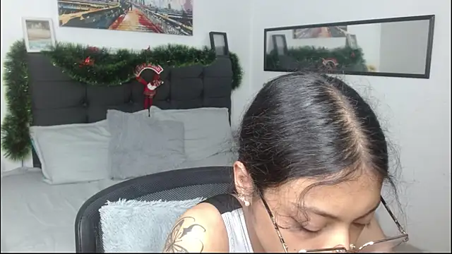 vaness weet online show from January 6, 3:05 pm