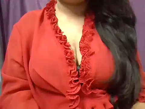 Shikha39 online show from July 13, 7:03 pm