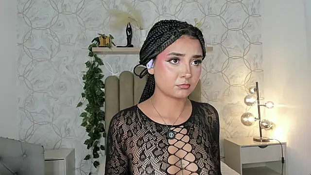 Emma Torres   online show from June 15, 6:19 pm