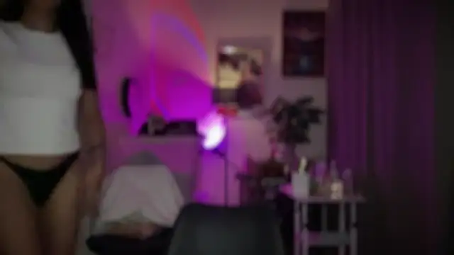 Thicker Belle online show from November 4, 4:01 pm