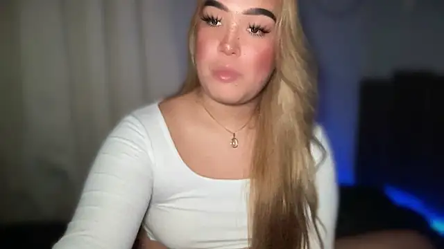 Snapshot of MistressOf_Americaxxx chatting on October 17, 2:48 am MistressOf Americaxxx online show from October 17, 2:48 am