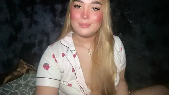 Snapshot of MistressOf_Americaxxx chatting on October 23, 1:06 pm MistressOf Americaxxx online show from October 23, 1:06 pm