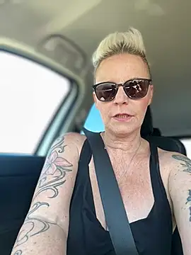 German Milf online show from July 12, 10:05 am