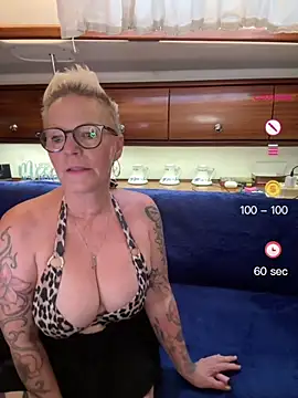 German Milf online show from July 22, 12:39 pm
